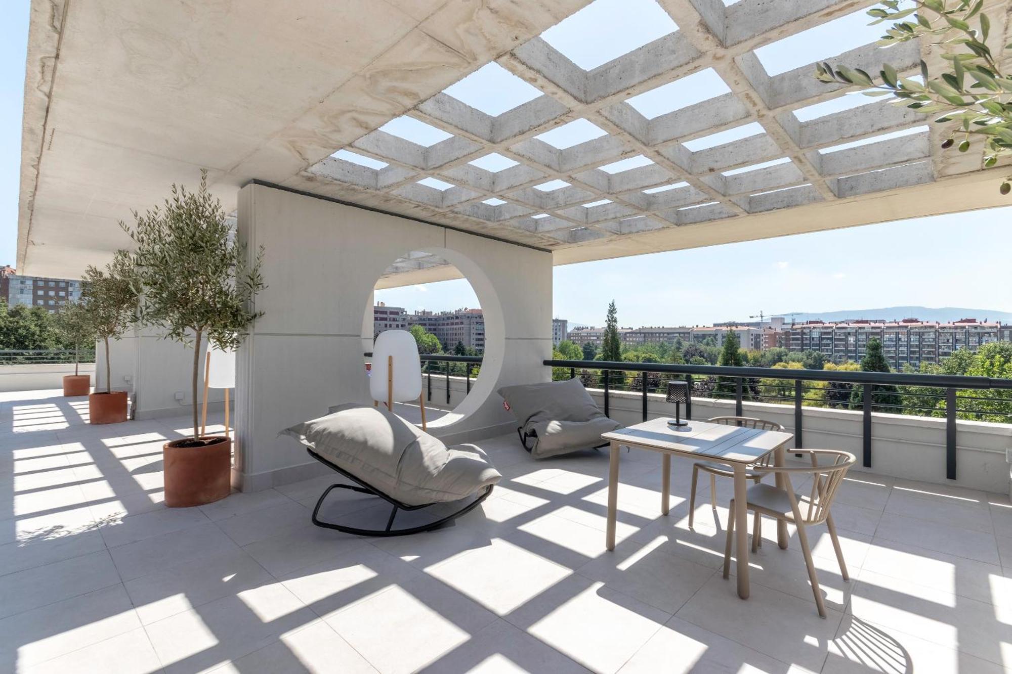 Apartamentos Libere Pamplona Yamaguchi Extérieur photo
